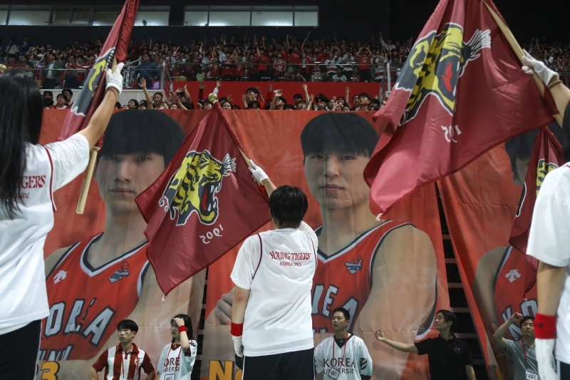 Yonsei Basketball Team Defeat Korea University and Win 3rd Tournament of  2021 U-League